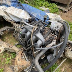 4 Cylinder S10 Motor/ 4l60e Transmission 