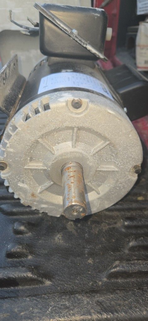 Motor 208 voltage And 230voltage