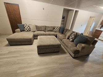Large Sectional Sofa with Ottoman