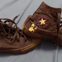 Boys Size:1 Glow In The Dark Alien Hightop Converse 