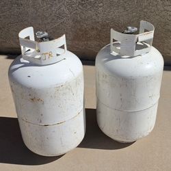 32.4 L Propane Tanks