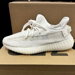 Yeezy 350 Boost in bone white