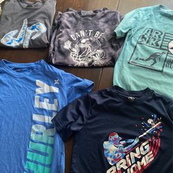 Boys Shirts Size 10/12 (medium)