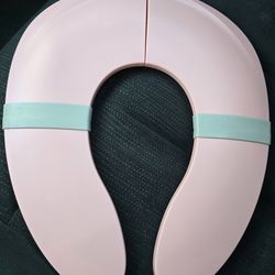 LIKE NEW Pink Portable Potty Seat