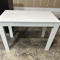 White Desk 