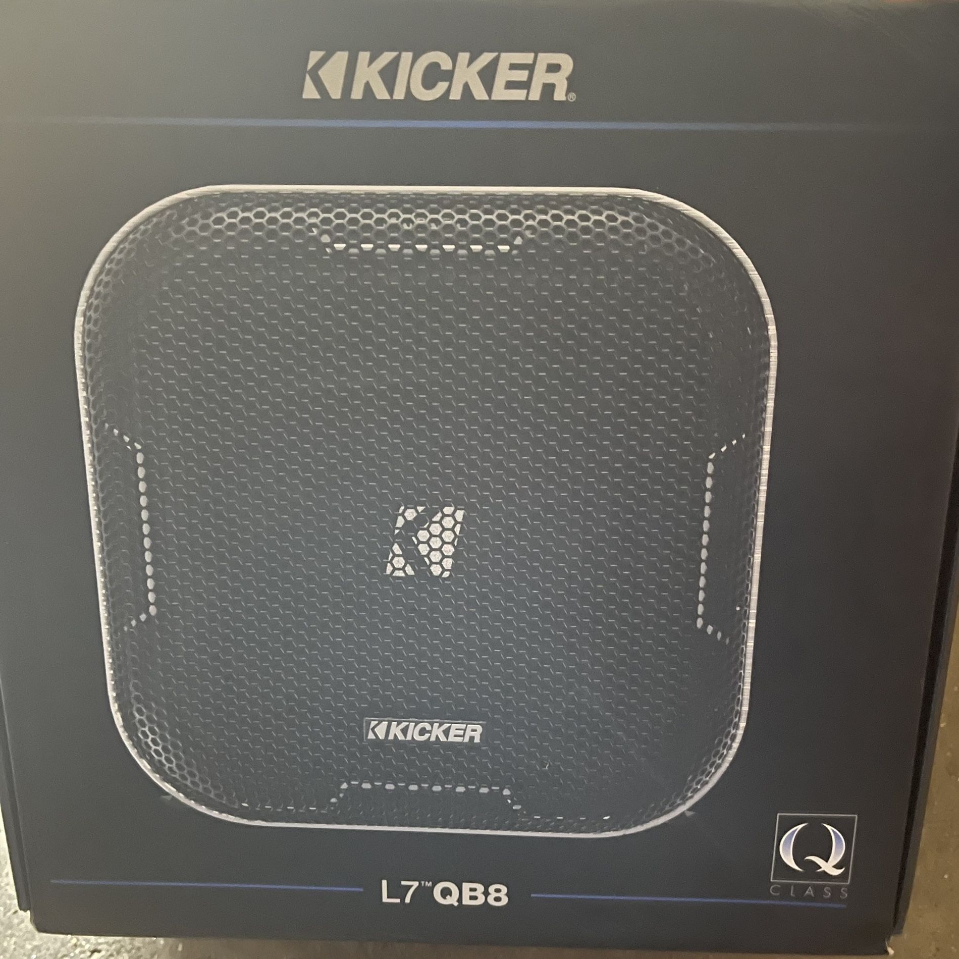 【KICKER】キッカー Q-CLASS L7QB8★ L7 QB8 Loaded Enclosure