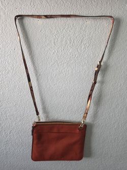 VINCE CAMUTO- crossbody