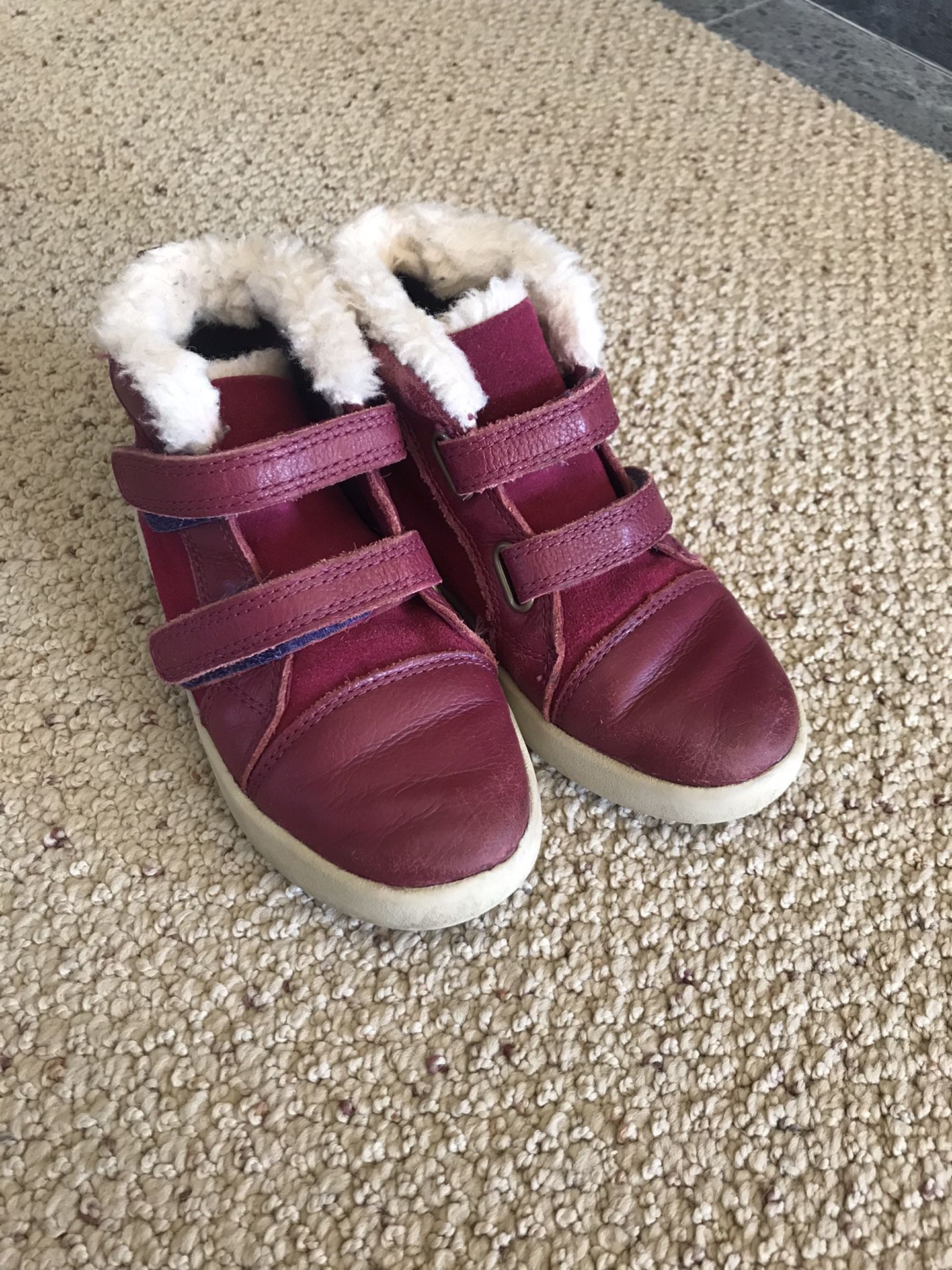 Girl’s UGG winter leather boots, size 11