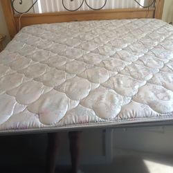 Cal King Mattress And Box Spring 