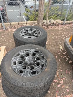 2500 GMC Sierra Ultimate 20”Rims