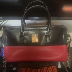 Calvin Klein Purse  30$  OBO 