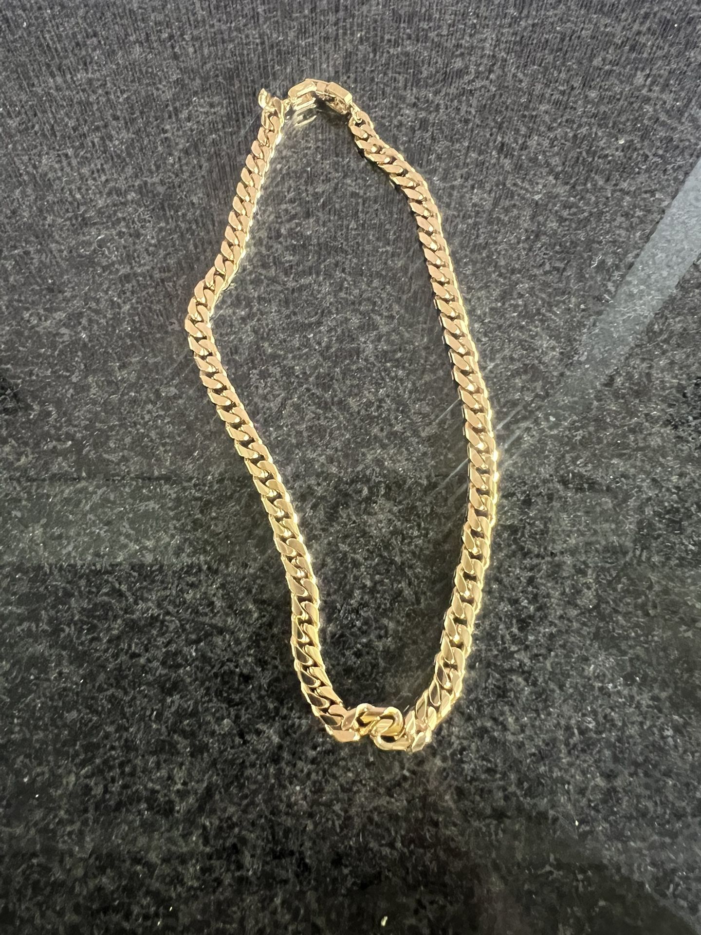 Givenchy Cuban Link Choker Gold