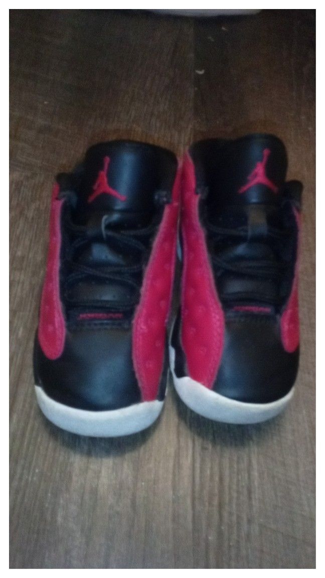 Lightly Used Red/Blk Baby Jordan 13 Size 6c