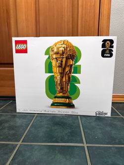 LEGO Editions FIFA World Cup Official Trophy Building Set 43020
