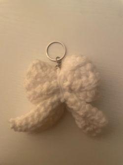Key chain bow