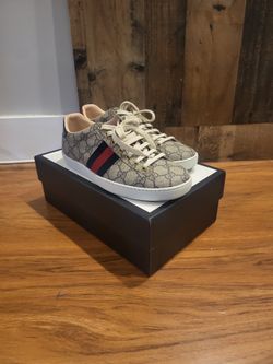Classic Gucci Sneakers 