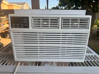 Whirlpool 6,000 BTU Window Air Conditioner