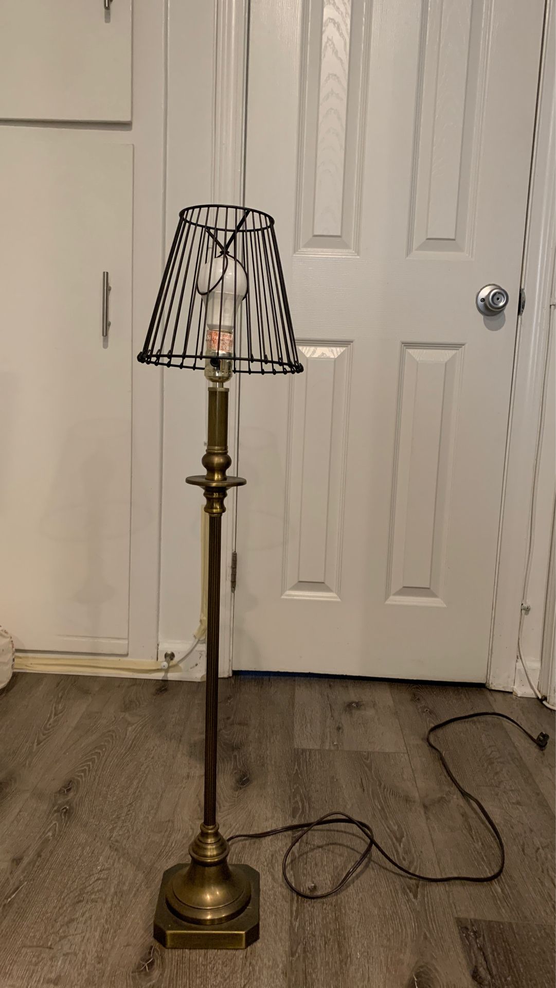 Medium lamp with 2 shades