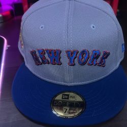 New Era Hat Size 7 1/2 And 7 5/8