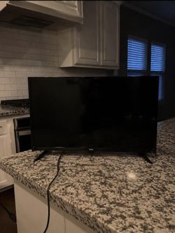 Flat Screen TV – Works Great