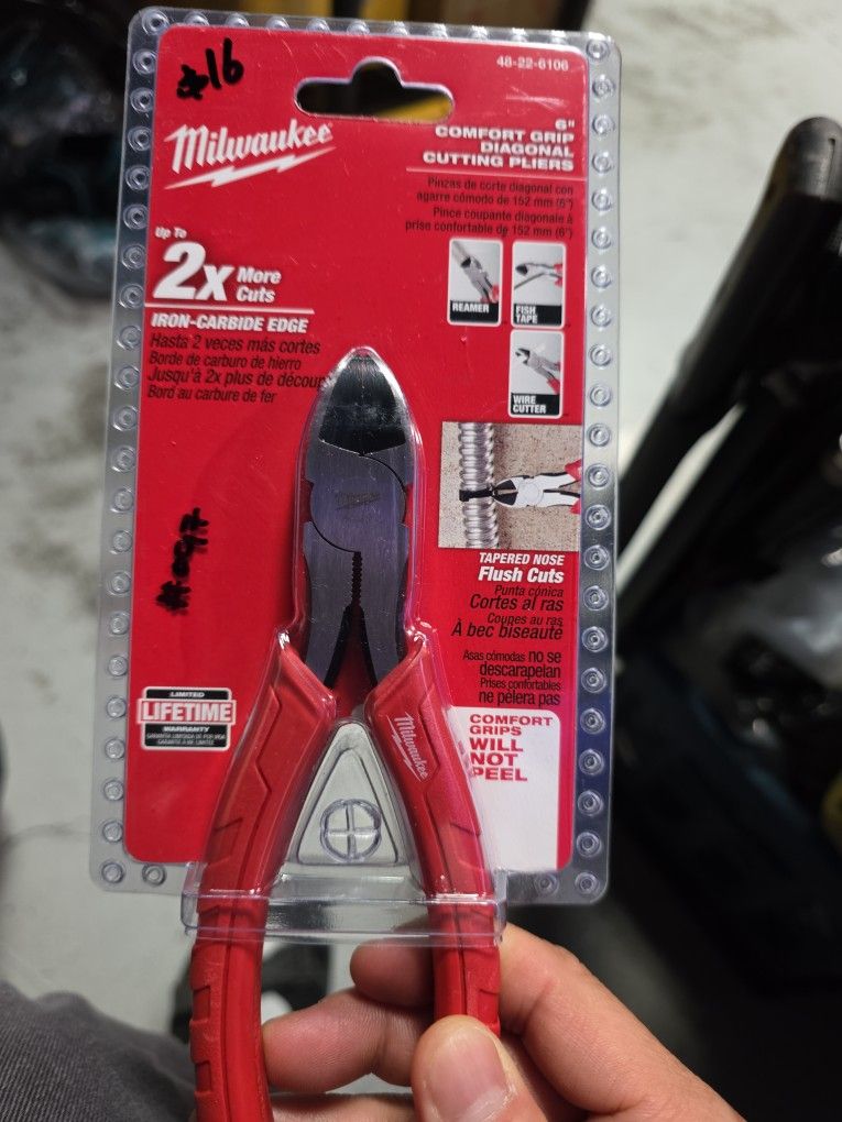 Milwaukee
6 in. Diagonal Cutting Pliers