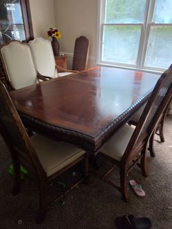 Dinning table