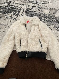 Guess Jacket Size Small