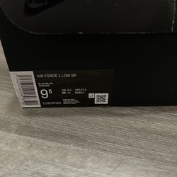 Supreme Black Air forces