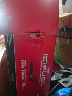 Fuel Milwaukee blower