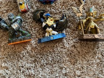 Sky landers lot of 10