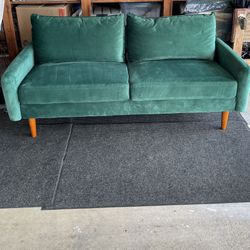 Vintage Retro Style Feamer Velvet Loveseat Couch for Small Apartment and Living Room,Golden Metal Legs Round Arms 33" H x 57.8" W x 31.7" D Green 58"