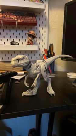 Jurassic World Dominion 12" Atrociraptor Dinosaur Action Figure
