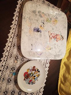 DISNEY COLLECTIBLES