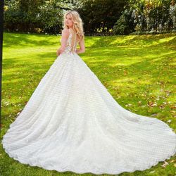 Wedding dress