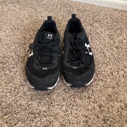 Under armor Shoes