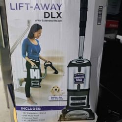 Shark Navigator Lift Away Dlx Vacuum Cleaner 