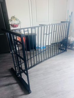 FREE TWIN BED FRAME