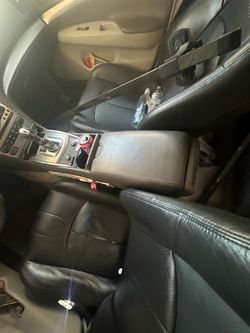 G37 sedan seats