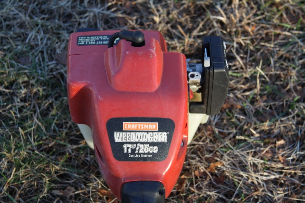 Craftsman Weed Wacker 17"/25cc Gas Line Trimmer Model 530-055505 For Parts