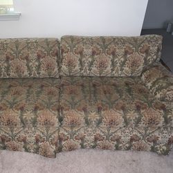 sofa couch in excellent condition *worth putting a slip cover on if it doesn’t go with your decor
