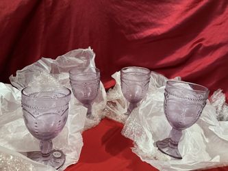 Princess House Marbella Lilac Pedestal Glasses (Set of 4) – Brand New Price: $55