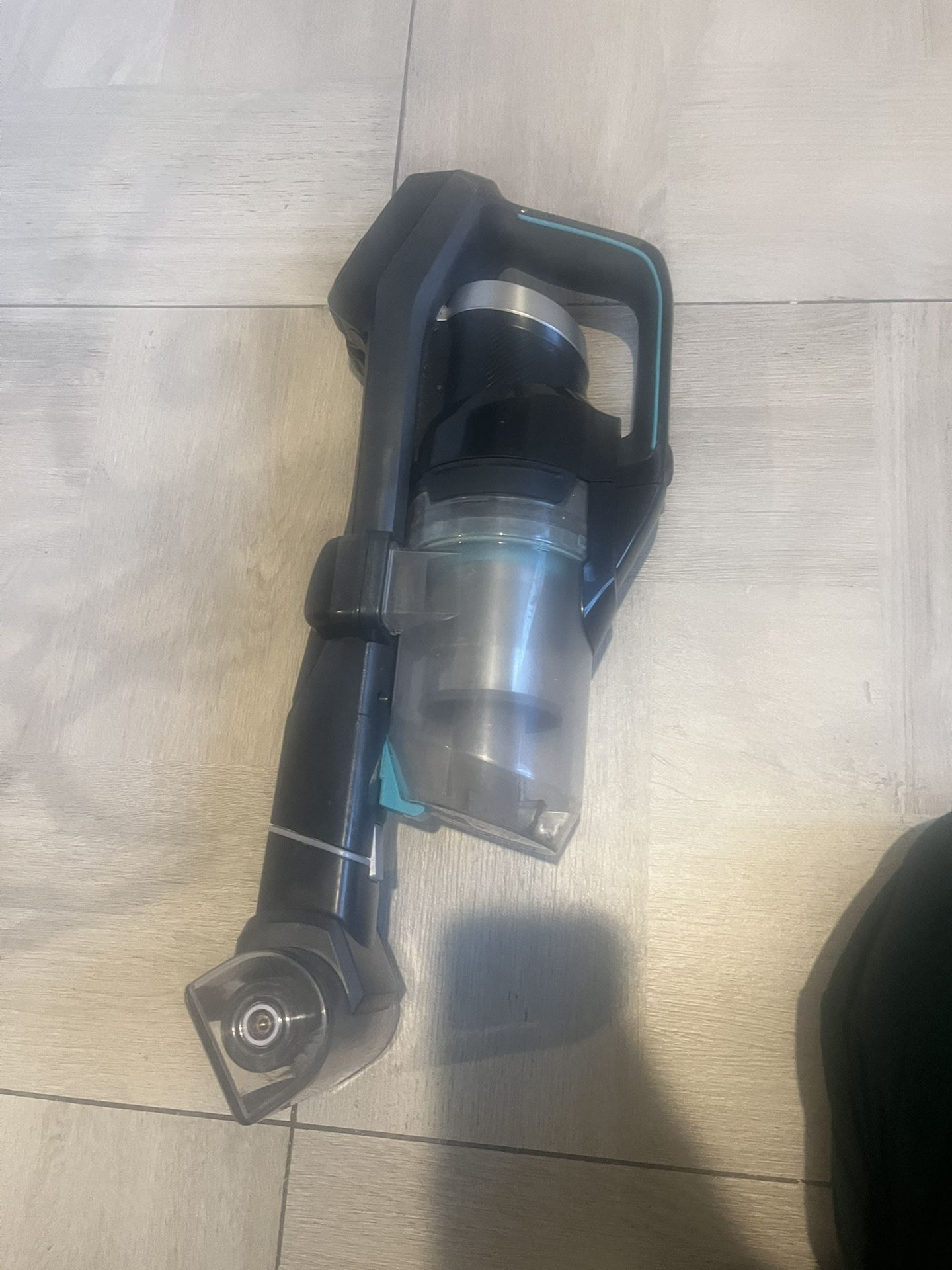 Bissell mini vacuum for small area, car and pets