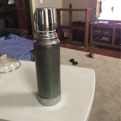 Stanley Brand (model No. A-944B) Quart