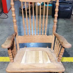 Antique Wooden Hardwood Sturdy Rocking Chair for Restoration 