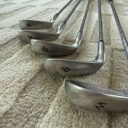 Top Flight Golf Clubs (Iron Set)