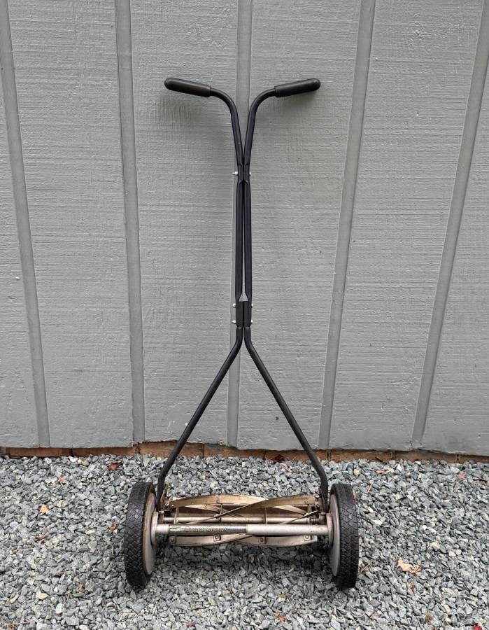 Great States 16 Inch Manual Reel Lawn Mower