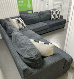 Free Delivery - Modern Grey Sectional Set