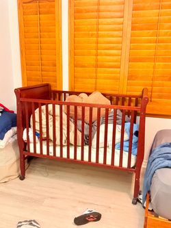 Free Crib