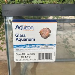 Fish Tank - 40 Gallons - Aqueon BREEDER Tank