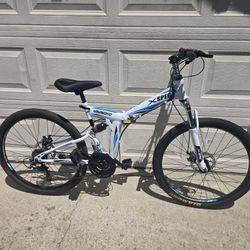 Folding  Mountain Bike Full Suspension  Like New